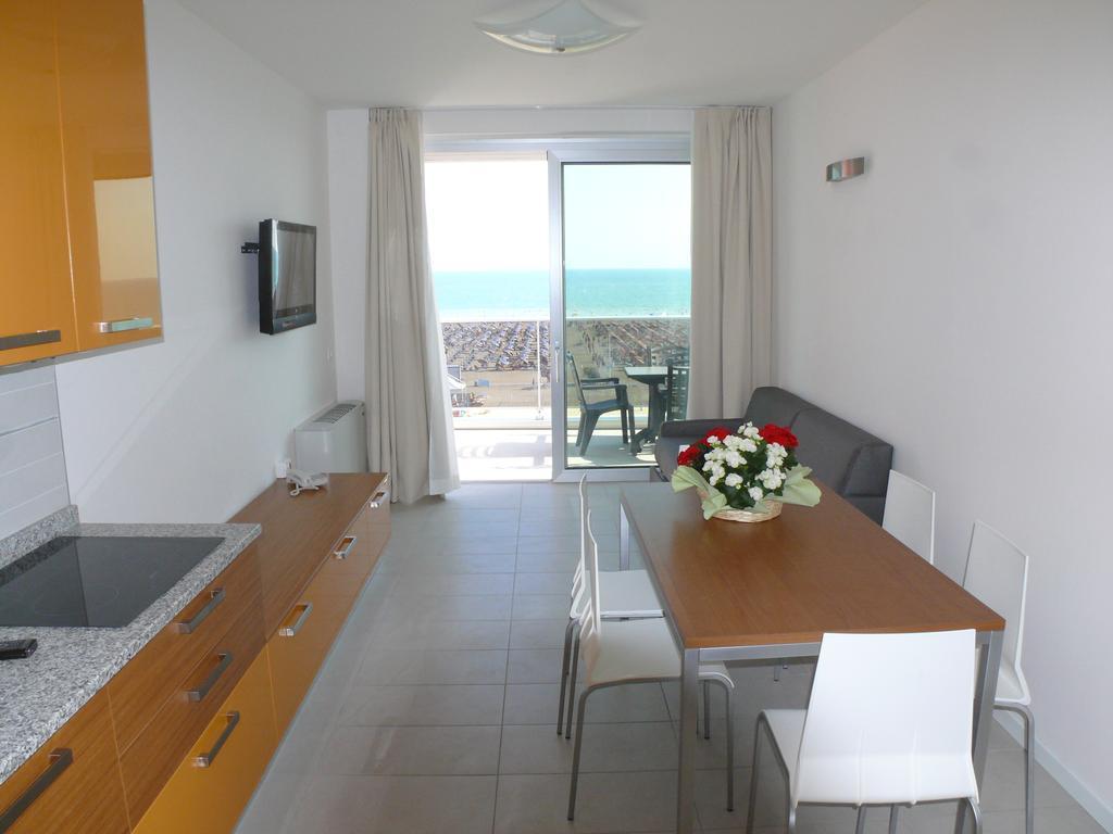Residence Panorama Apart Hotel Bibione Habitación foto