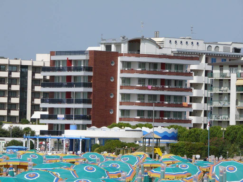 Residence Panorama Apart Hotel Bibione Exterior foto